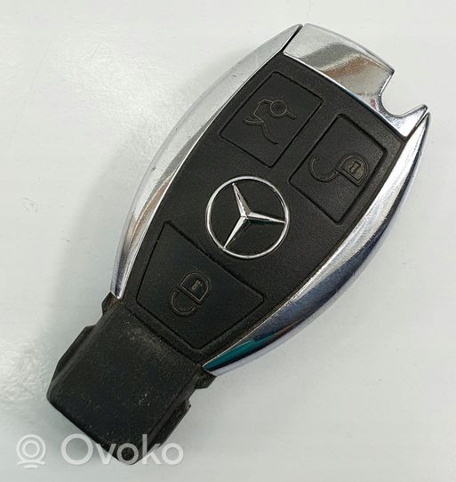 Mercedes-Benz E W211 Užvedimo raktas (raktelis)/ kortelė 