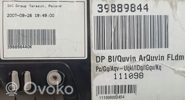 Volvo V70 Boczki / Poszycie drzwi przednich 8686852