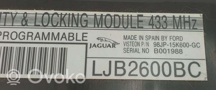 Jaguar XK8 - XKR Oven keskuslukituksen ohjausyksikön moduuli LJB2600BC