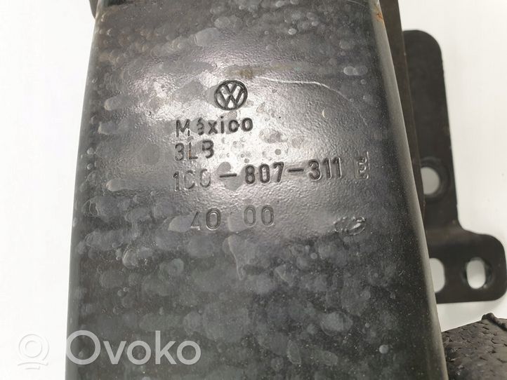 Volkswagen New Beetle Priekšpusē bampera sija / balka 1C0807311E