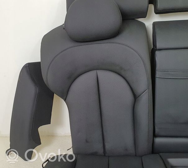 Mercedes-Benz CLK A209 C209 Rear seat 