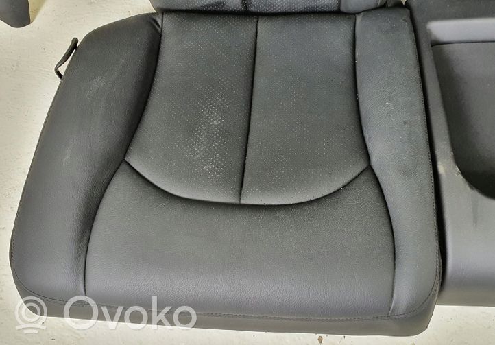 Mercedes-Benz CLK A209 C209 Rear seat 