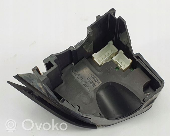 Volvo XC90 Przełącznik / Przycisk kierownicy 30710708