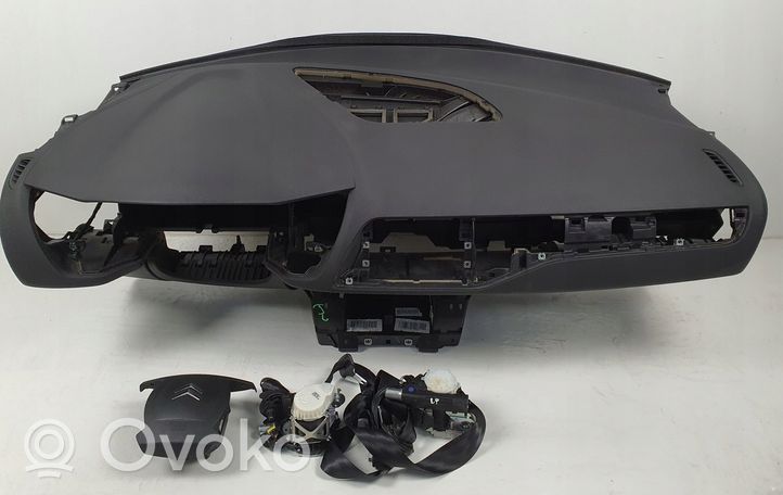 Citroen C5 Oro pagalvių komplektas su panele 96877137ZD