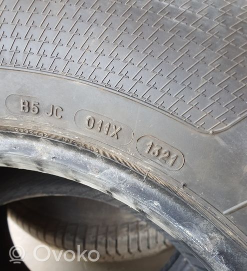 Chevrolet Tahoe R16 summer tire 