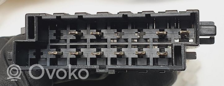 Volvo 240 Connecteur radio EUR ISO 1384883