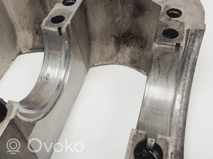Volvo XC70 Driveshaft support bearing bracket 735875