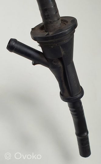 Ford Mondeo Mk III Vacuum line/pipe/hose 6G91-2420-BNE