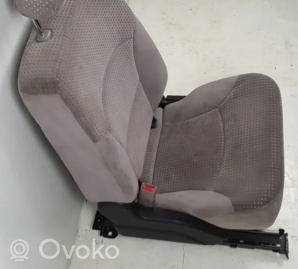 Mitsubishi Grandis Galinė sėdynė 0