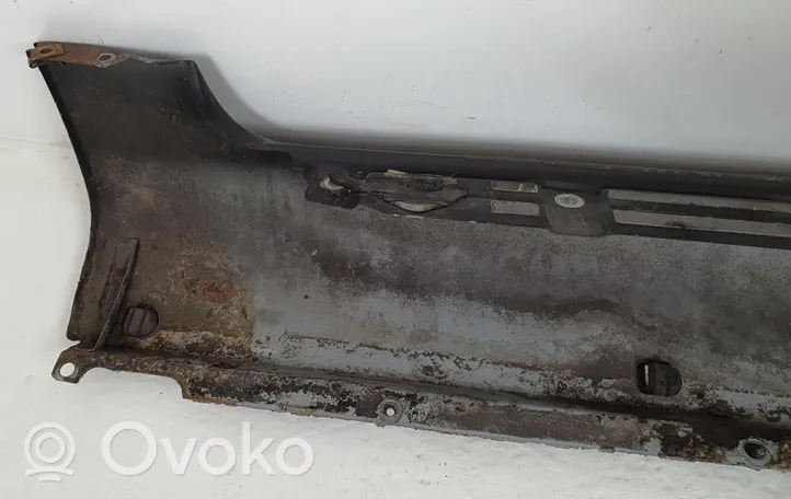 Audi TT Mk1 Priekinio slenksčio apdaila (vidinė) 