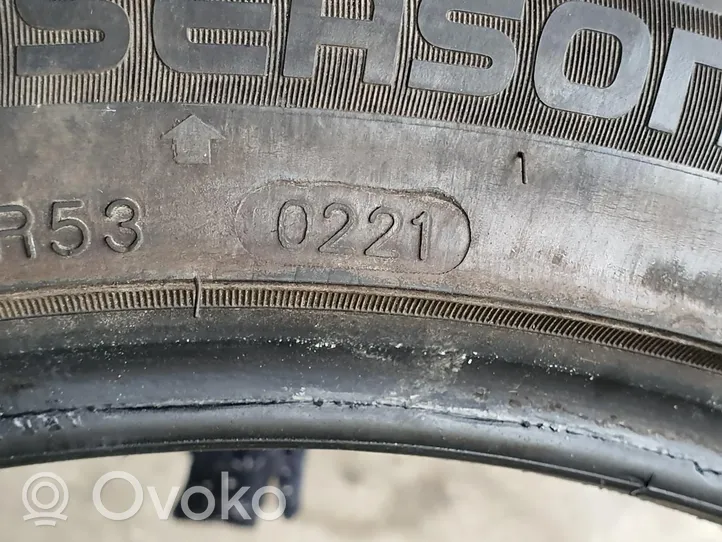 Mercedes-Benz E W124 R17 winter tire 