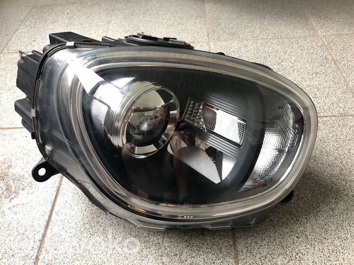 KIA Sorento Lampa przednia 7494802