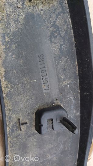 Peugeot 3008 II Listwa błotnika tylnego 9811633977