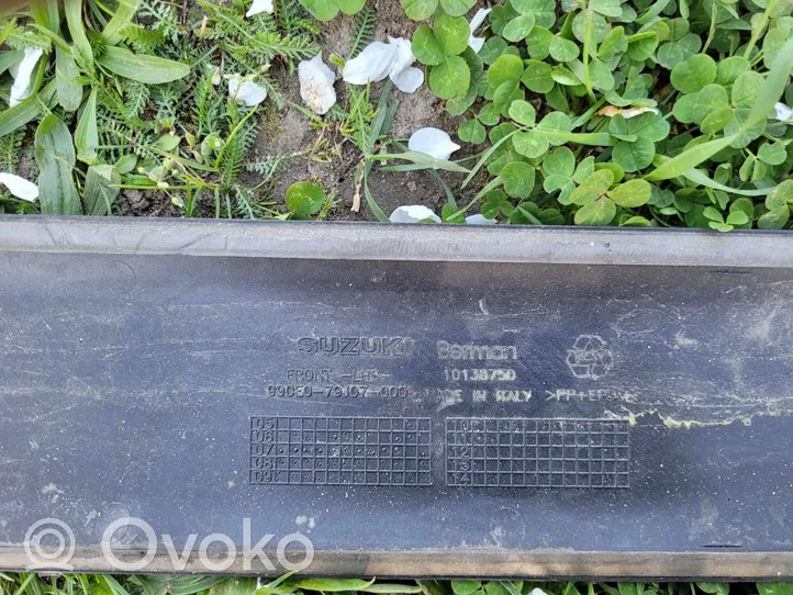 Suzuki SX4 Takaoven lista (muoto) 0002016403066