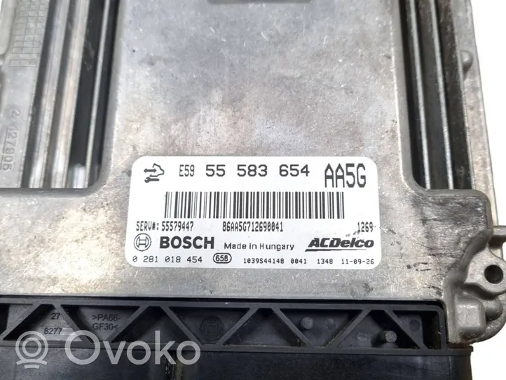 Opel Astra J Kit centralina motore ECU e serratura 0281018454