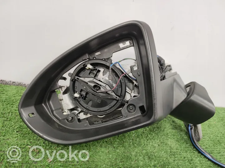 Volkswagen Golf Sportsvan Front door electric wing mirror 