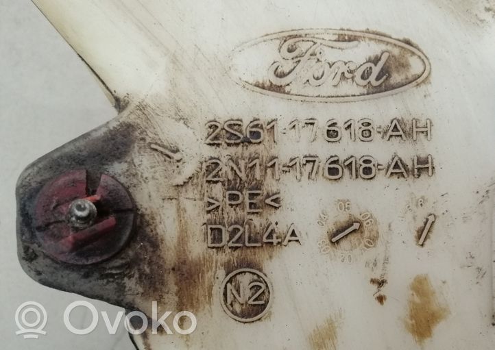 Ford Fusion Бачок оконной жидкости 2N1117618AH