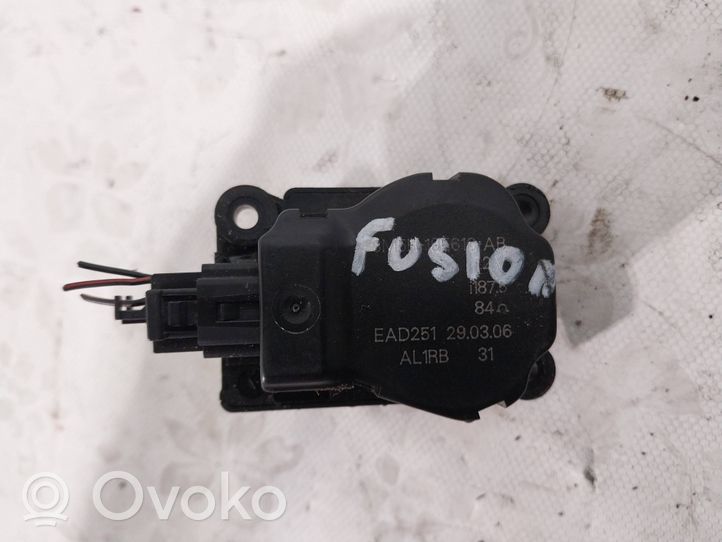 Ford Fusion Moteur / actionneur de volet de climatisation 908063