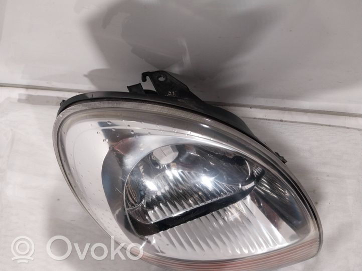 Renault Kangoo I Faro/fanale 8200150617