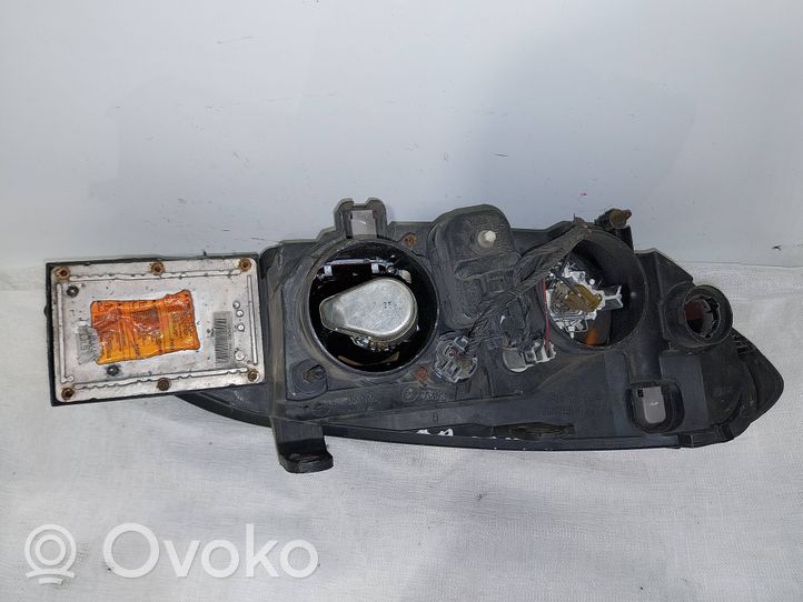 Nissan Primera Phare frontale 260109F610