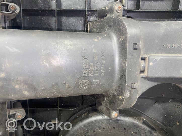 Volkswagen Polo Copri motore (rivestimento) 03e129607