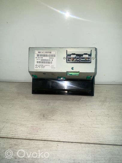 Mitsubishi Grandis Monitori/näyttö/pieni näyttö MN141366VB