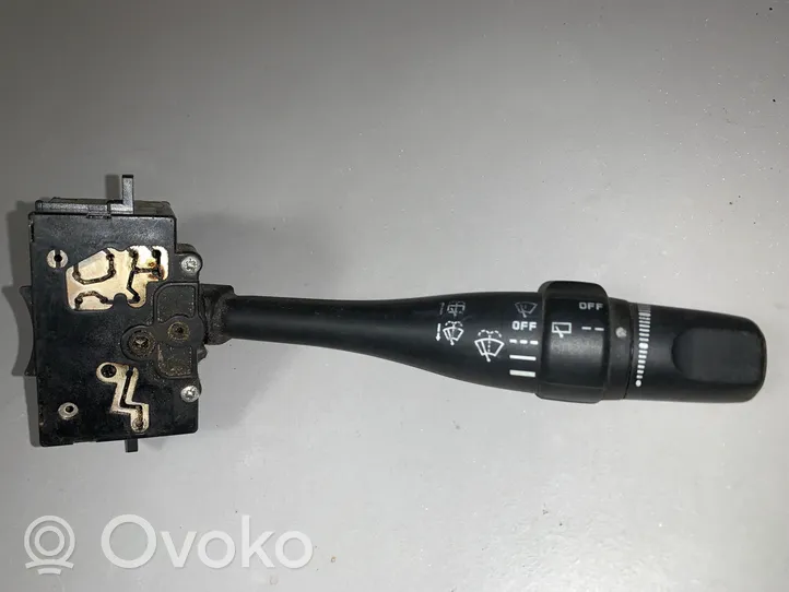 Nissan Primera Manetka / Przełącznik wycieraczek 257SA54394781E