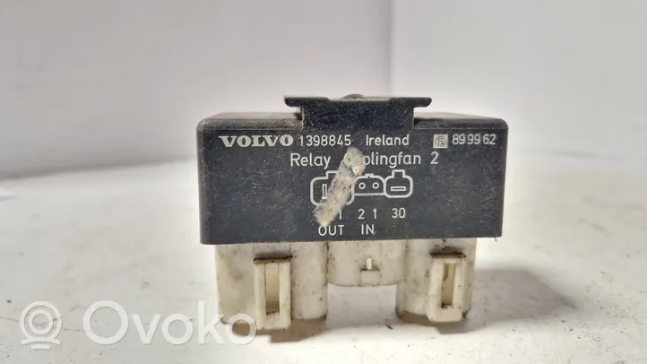 Volvo S40, V40 Jäähdytyspuhaltimen rele 899962