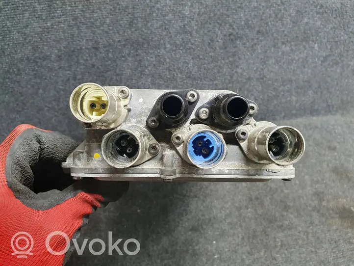 BMW 3 F30 F35 F31 Falownik / Przetwornica napięcia 8696116