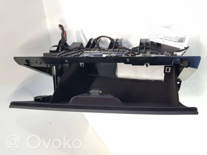 BMW 3 E90 E91 Glove box set 7075477