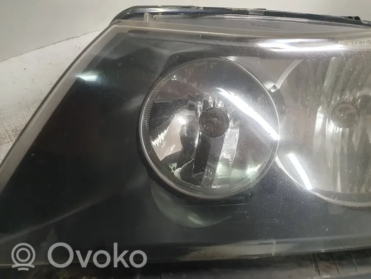 BMW 3 E90 E91 Lampa przednia 6942721