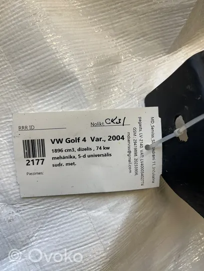 Volkswagen Golf IV Etupyörän sisälokasuojat 1J0809962B
