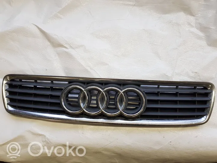 Audi A4 S4 B5 8D Front grill 8D0853651R