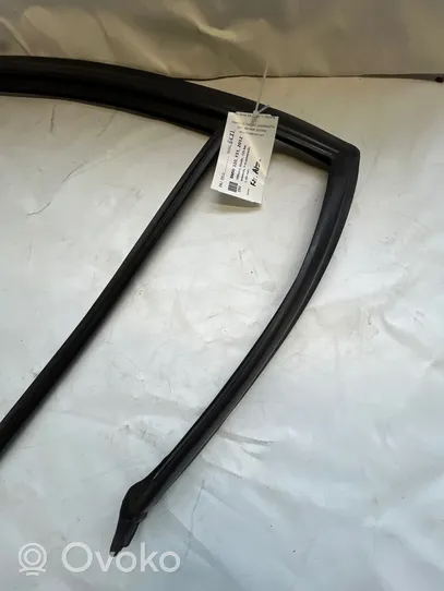 BMW 3 F30 F35 F31 Front door glass trim molding 17744711