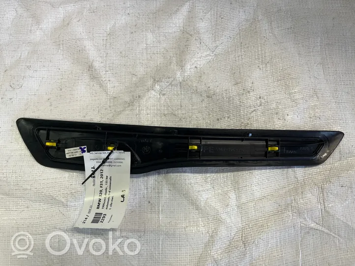 BMW 3 F30 F35 F31 Galinio slenksčio apdaila (vidinė) 7263314