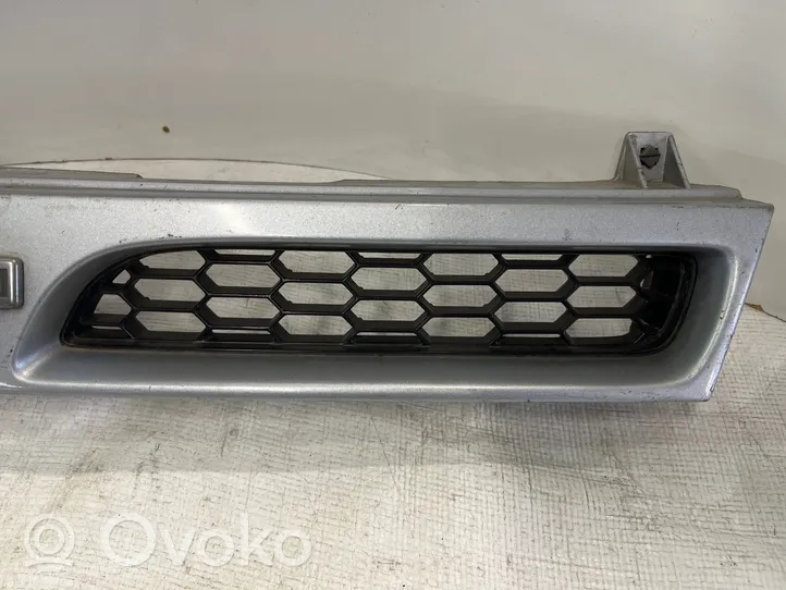 Nissan Sunny Atrapa chłodnicy / Grill 6231050C00