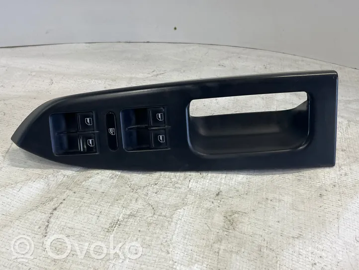 Volkswagen Touran I Support bouton lève vitre porte avant 1T1867371H