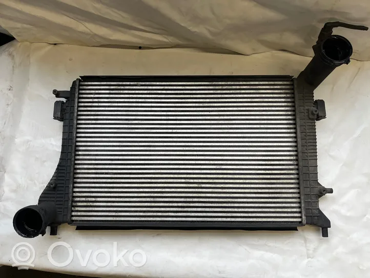 Volkswagen Touran I Intercooler radiator 1K0145928D