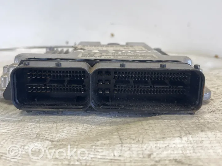 Audi A6 S6 C6 4F Dzinēja vadības bloks 4F0907401B