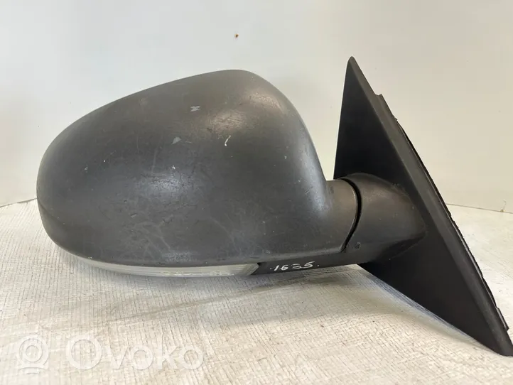 Volkswagen PASSAT B5.5 Front door electric wing mirror VM199EHBR