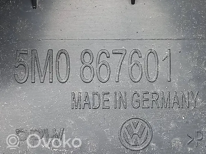 Volkswagen Golf Plus Verkleidung Heckklappe Kofferraumdeckel 5M0867601