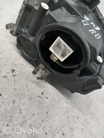 Audi A4 S4 B8 8K Lampa przednia 8K0941597