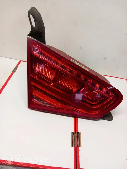 Audi A8 S8 D4 4H Tailgate rear/tail lights 4H0945093