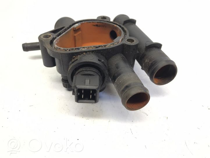 Renault Laguna II Boîtier de thermostat / thermostat 8200074346