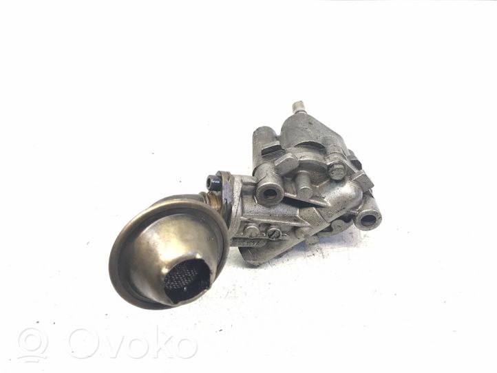 Volkswagen Transporter - Caravelle T4 Oil pump 026115153A