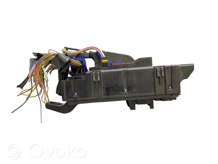 Fiat Grande Punto Module de fusibles 00517954300