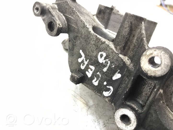 Citroen C4 Grand Picasso Engine mounting bracket 9684613880