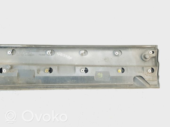 Land Rover Freelander 2 - LR2 Etuoven lista (muoto) LR002469