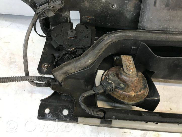 Volvo S80 Staffa del pannello di supporto del radiatore parte superiore 