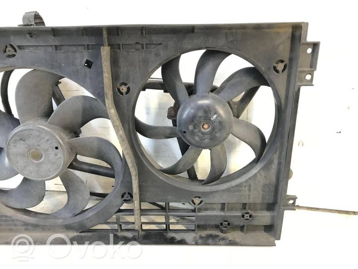 Audi TT Mk1 Elektrinis radiatorių ventiliatorius 